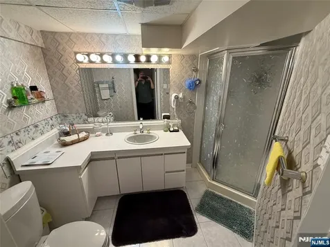 21A Millar Court Paramus NJ 07652