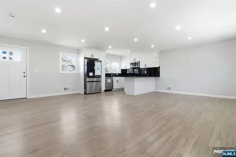 22 Barry Drive West Orange NJ 07052
