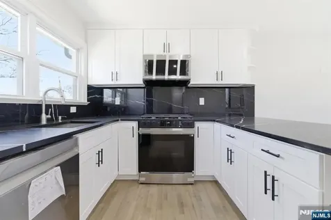 22 Barry Drive West Orange NJ 07052