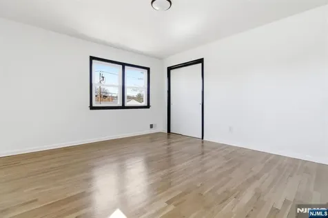 22 Barry Drive West Orange NJ 07052