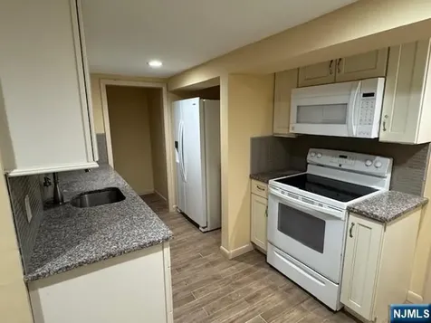 558 Westbrook Road Ringwood NJ 07456