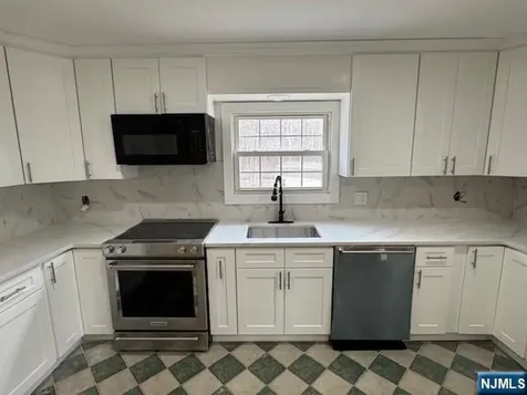 558 Westbrook Road Ringwood NJ 07456