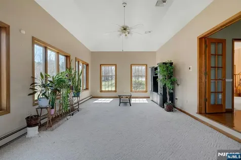 5 Noble Court Washington Township NJ 07853