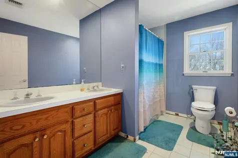 5 Noble Court Washington Township NJ 07853