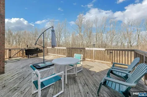5 Noble Court Washington Township NJ 07853