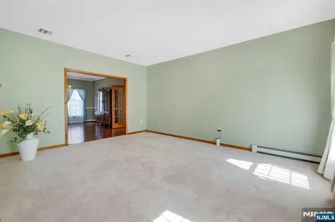 5 Noble Court Washington Township NJ 07853