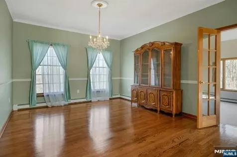 5 Noble Court Washington Township NJ 07853