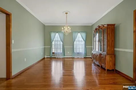 5 Noble Court Washington Township NJ 07853