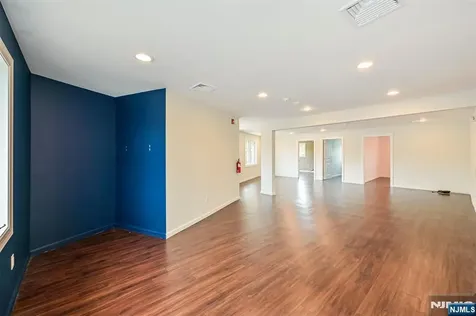 37 Riveredge Road Tenafly NJ 07670