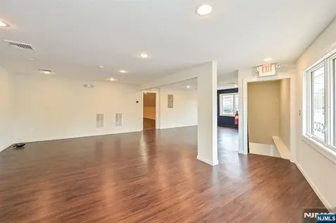 37 Riveredge Road Tenafly NJ 07670