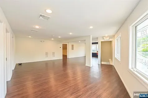 37 Riveredge Road Tenafly NJ 07670