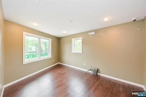 37 Riveredge Road Tenafly NJ 07670