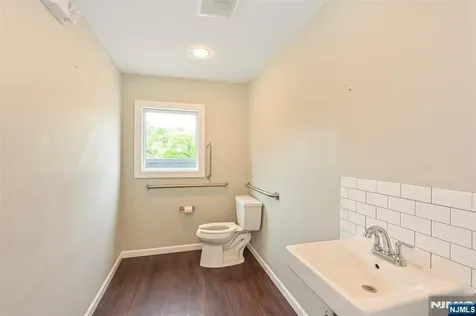 37 Riveredge Road Tenafly NJ 07670