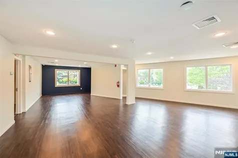 37 Riveredge Road Tenafly NJ 07670