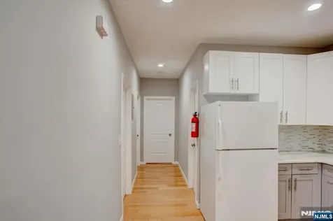 229 21st Street Irvington NJ 07111