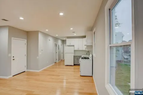 229 21st Street Irvington NJ 07111