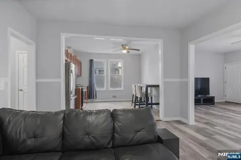 107 Huntington Terrace Newark NJ 07112