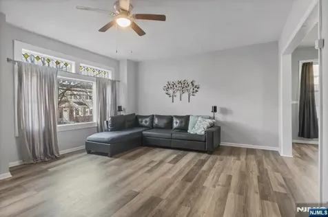 107 Huntington Terrace Newark NJ 07112