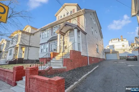 107 Huntington Terrace Newark NJ 07112