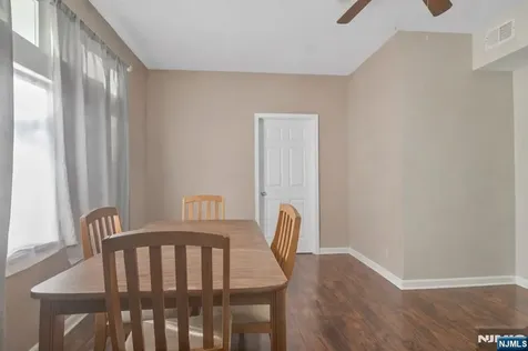 107 Huntington Terrace Newark NJ 07112