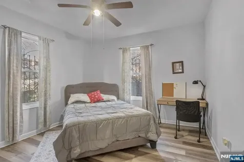 107 Huntington Terrace Newark NJ 07112