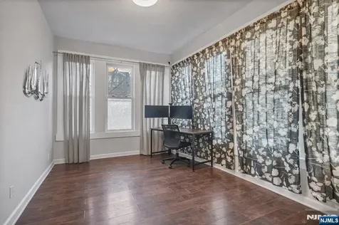 107 Huntington Terrace Newark NJ 07112