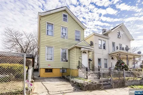 11 Mercer Street Paterson NJ 07524