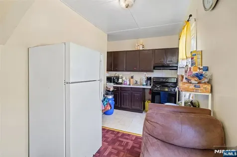11 Mercer Street Paterson NJ 07524