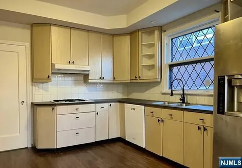 695 Palisade Avenue Cliffside Park NJ 07010