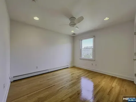 91 Cutler Street Clifton NJ 07011