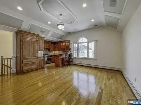 91 Cutler Street Clifton NJ 07011