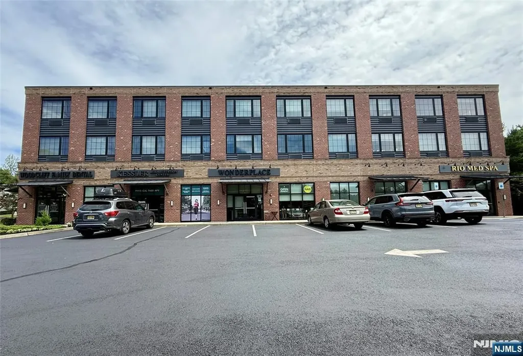 62 Broadway Woodcliff Lake NJ 07677