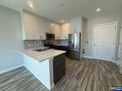 62 Broadway Woodcliff Lake NJ 07677