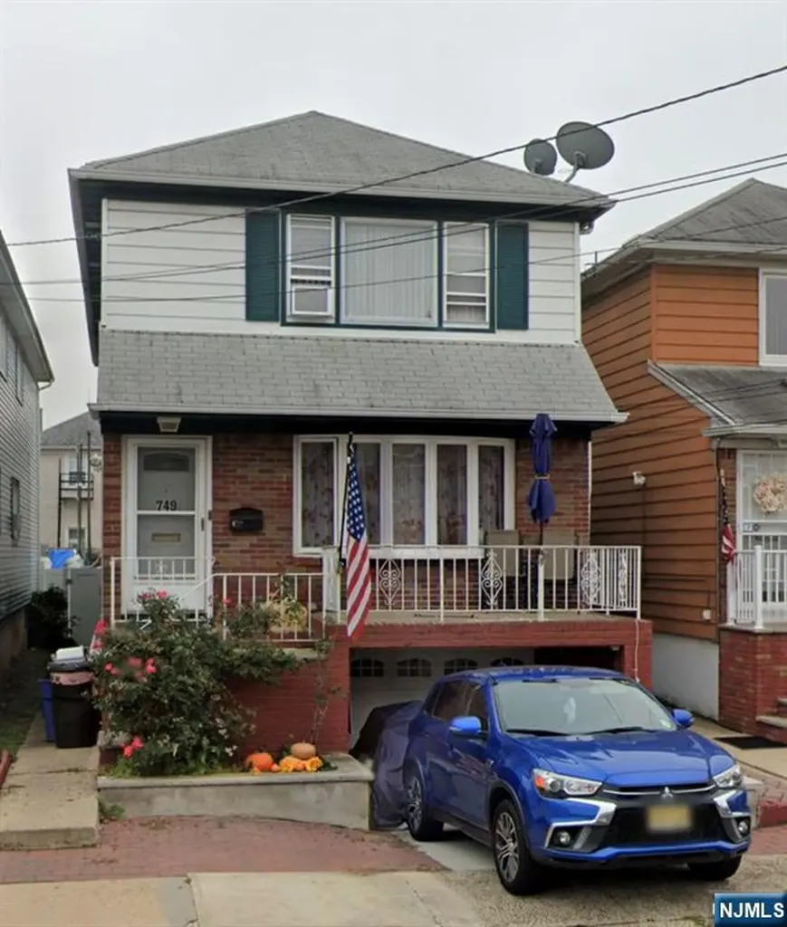 749 Cleveland Avenue Harrison NJ 07029