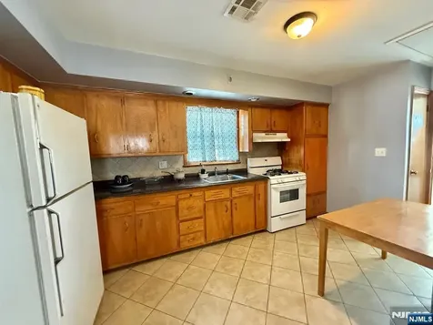 749 Cleveland Avenue Harrison NJ 07029
