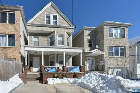 135 Scheerer Avenue Newark NJ 07112