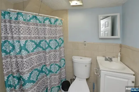 135 Scheerer Avenue Newark NJ 07112