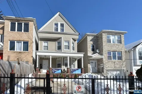 135 Scheerer Avenue Newark NJ 07112