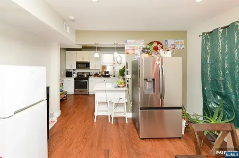 135 Scheerer Avenue Newark NJ 07112