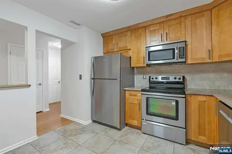342 Village Court Fort Lee NJ 07024