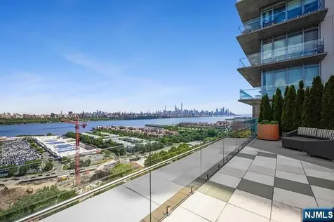 320 Adolphus Avenue Cliffside Park NJ 07010
