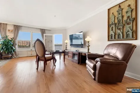 108 The Promenade Edgewater NJ 07020