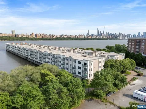 108 The Promenade Edgewater NJ 07020