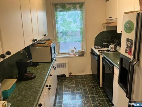 2195 N Central Road Fort Lee NJ 07024