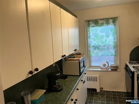 2195 N Central Road Fort Lee NJ 07024
