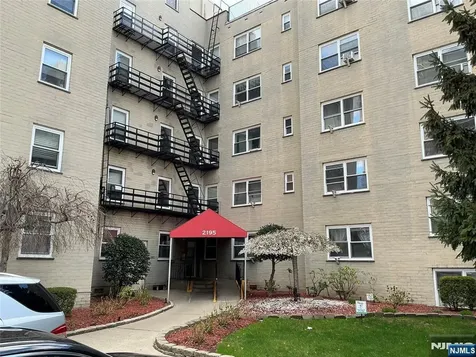 2195 N Central Road Fort Lee NJ 07024