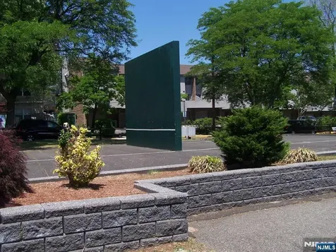 2195 N Central Road Fort Lee NJ 07024