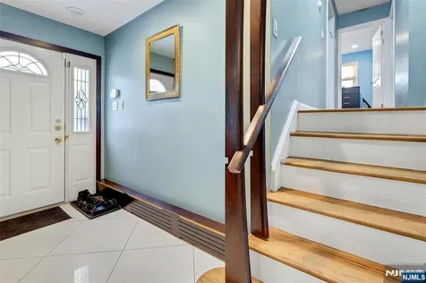 379 Wildrose Avenue Bergenfield NJ 07621