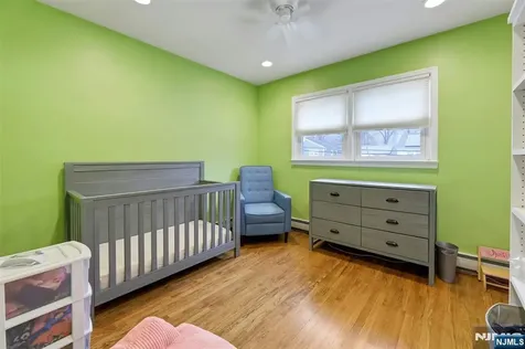 379 Wildrose Avenue Bergenfield NJ 07621