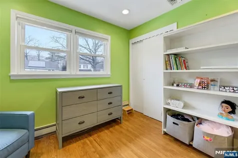379 Wildrose Avenue Bergenfield NJ 07621